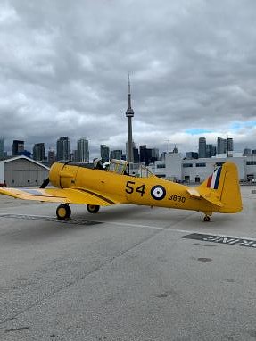Photo Gallery: Harvard-54-visiting-Toronto
