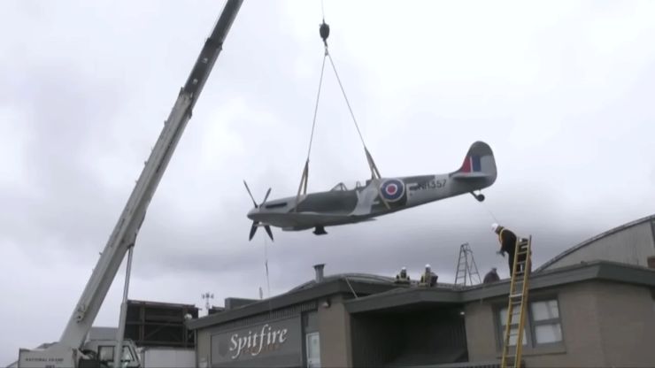 Crane removes Kitchener’s iconic Spitfire replica after nearly 30 years